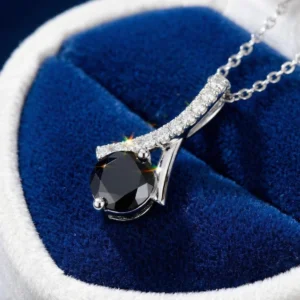 1Pc 1Carat Black Moissanite Necklace, An Exquisite and Stylish Necklace, Making It An Ideal Holiday Gift Choice, Includes A Box.