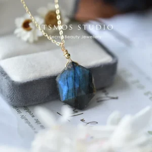 ITSMOS Natural Labradorite 14k Gold-plated Pendant Necklace Simple Faceted Hexagon Stone 25mm Elegant Jewelry for Women Romatic